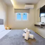Philippos Residences *